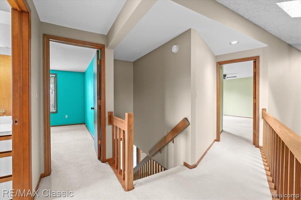 4432 Ravinewood Drive, Commerce Twp, MI 48382 — Photo 23