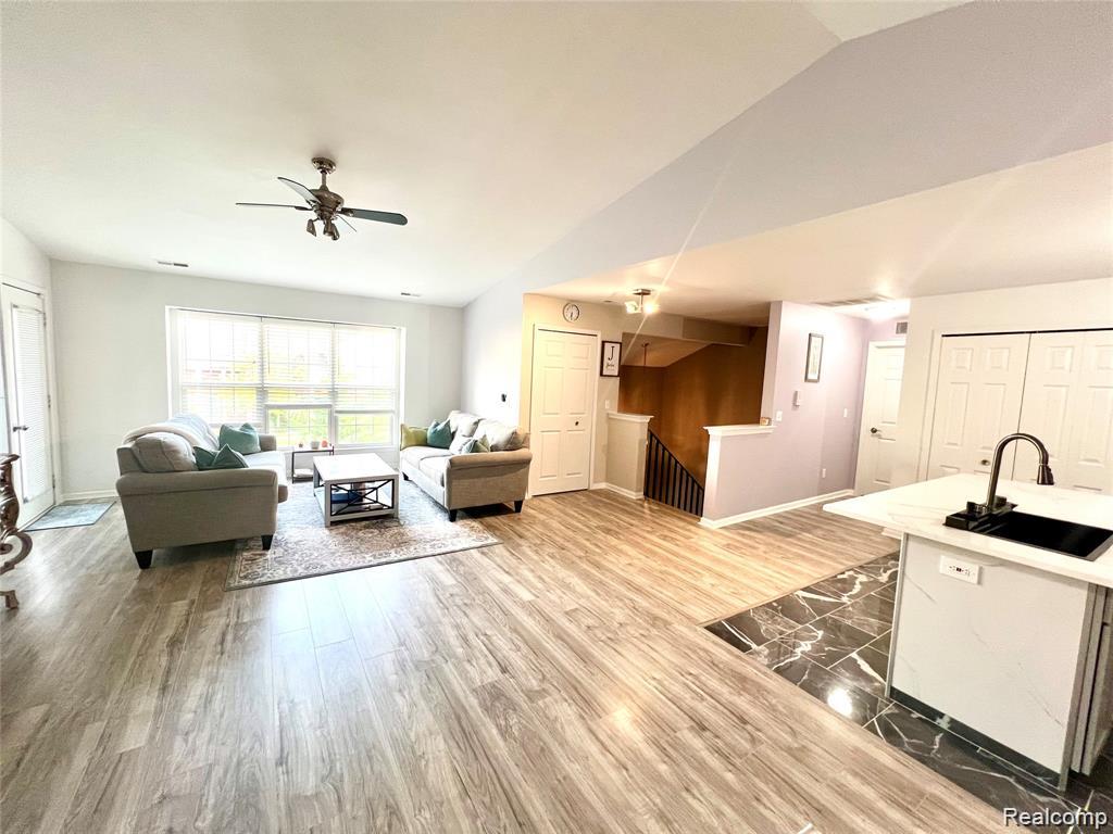 13185 Canopy Drive, Sterling Heights, MI, 48313