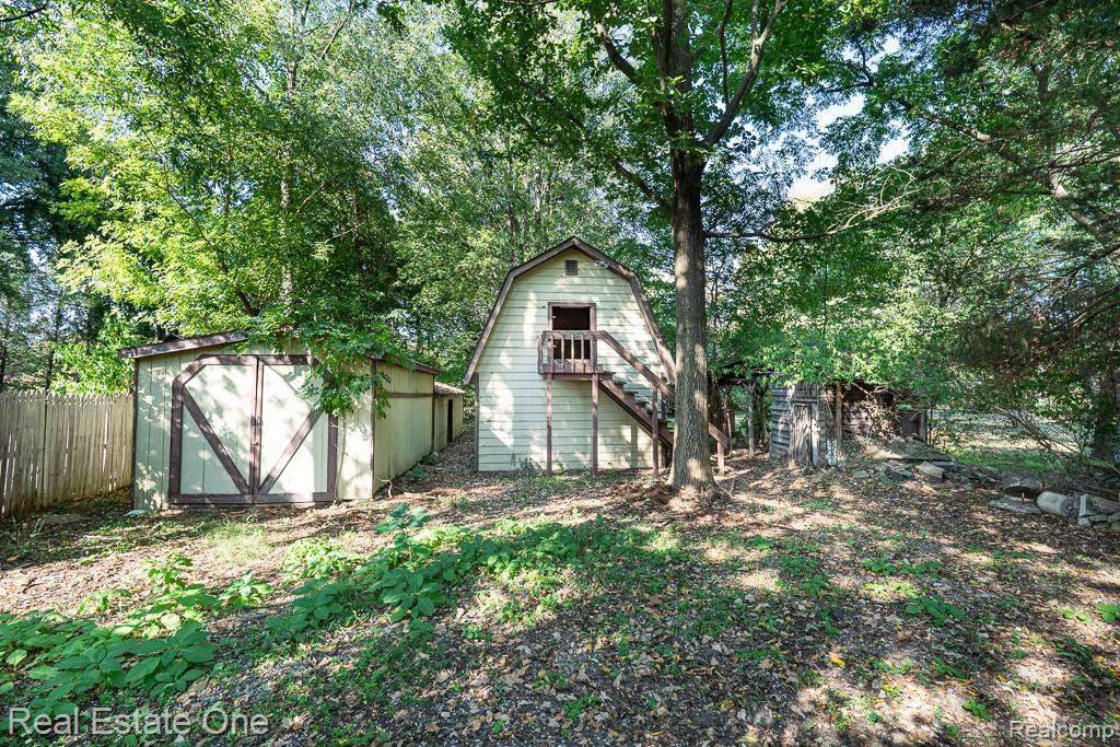 751 Troywood Drive, Troy, MI 48083 — Photo 4