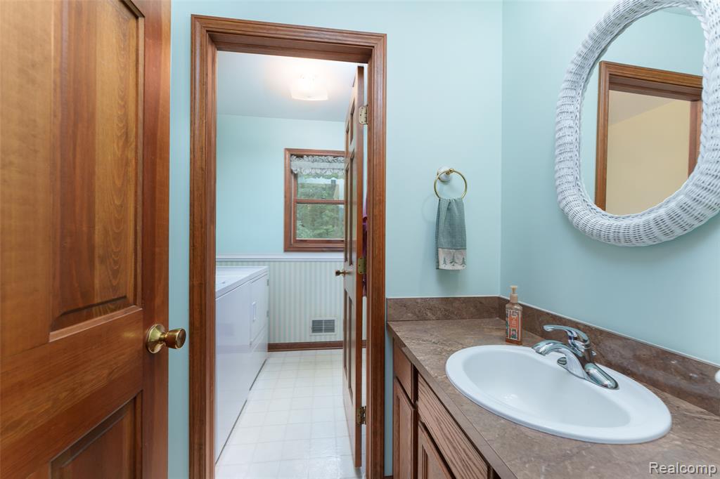 7511 Welle Road, Brighton, MI 48116 — Photo 15