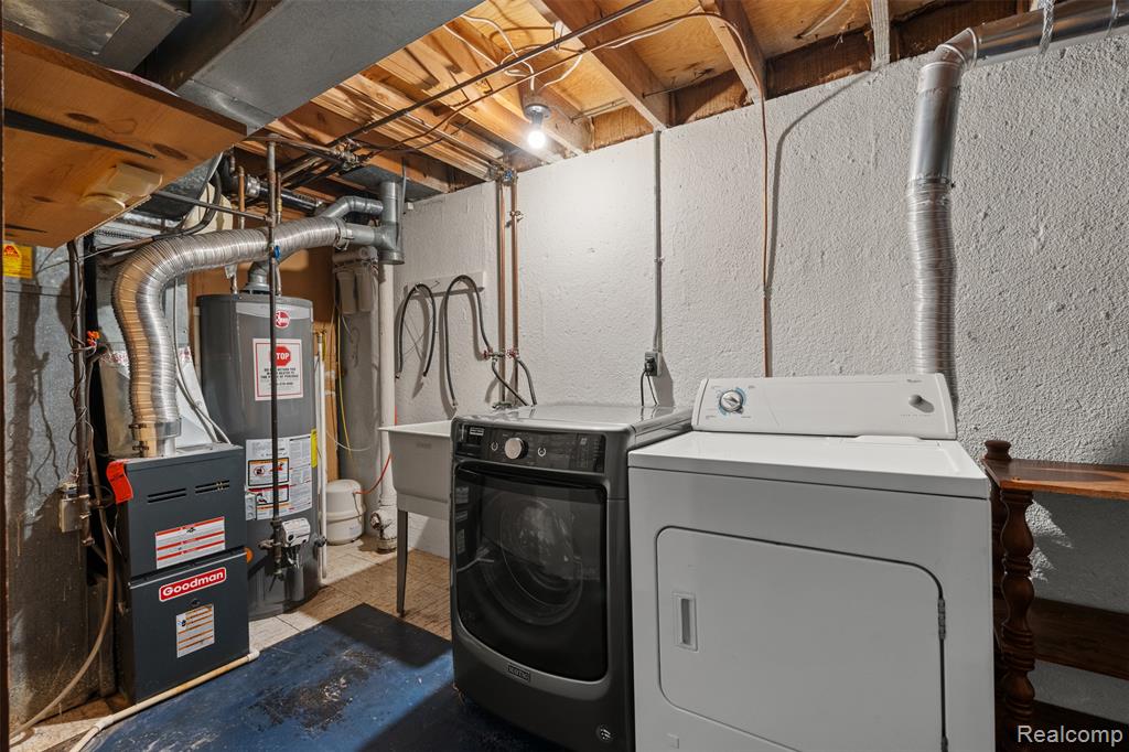 24525 Seaton Circuit E, 17, Warren, MI 48091 — Photo 23