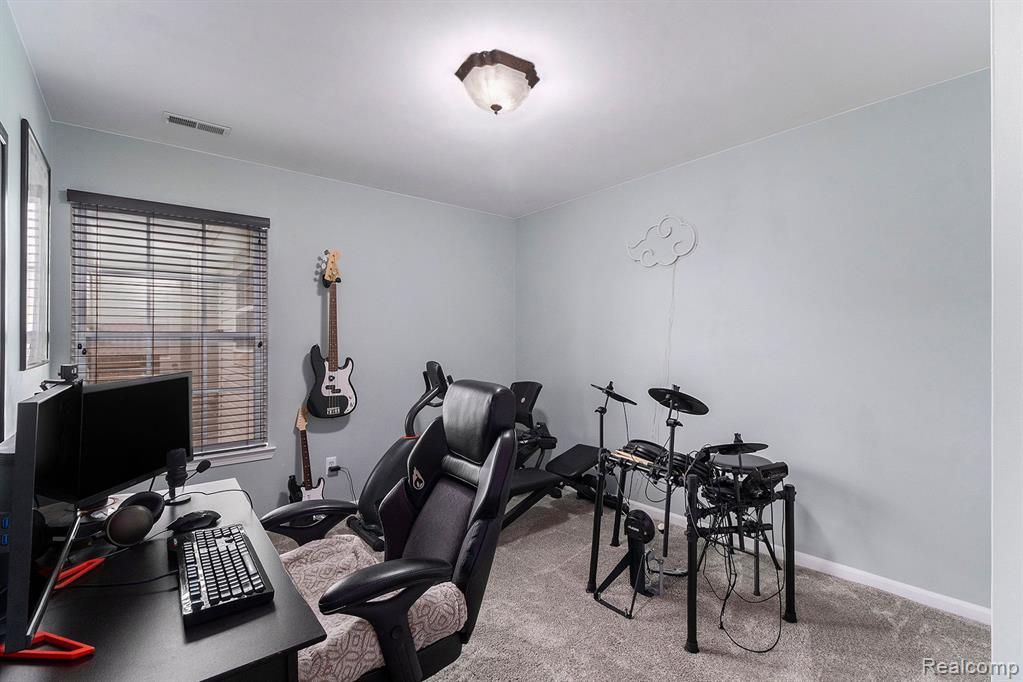 45700 GABLE Drive, Macomb, MI 48044 — Photo 12