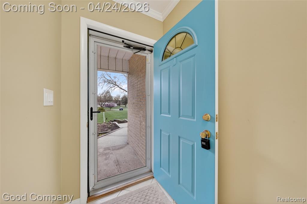 3463 Coseyburn Road, Waterford, MI 48329 — Photo 8