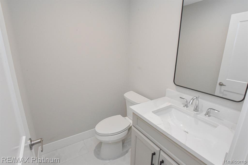 4580 STILLMEADOW Drive, Howell, MI 48843 — Photo 16