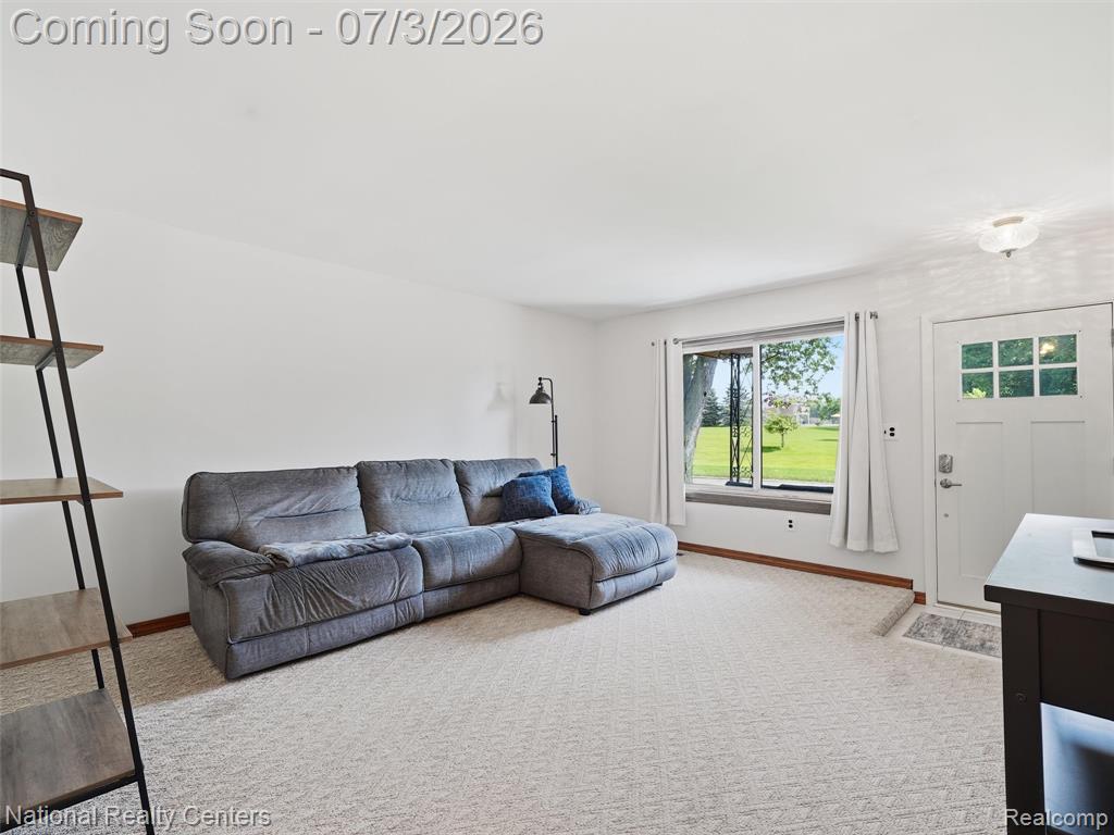 40368 Village Wood Road, Novi, MI — Photo 5