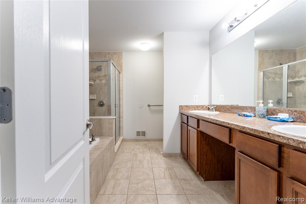 27460 Belgrave Place, Novi, MI — Photo 26