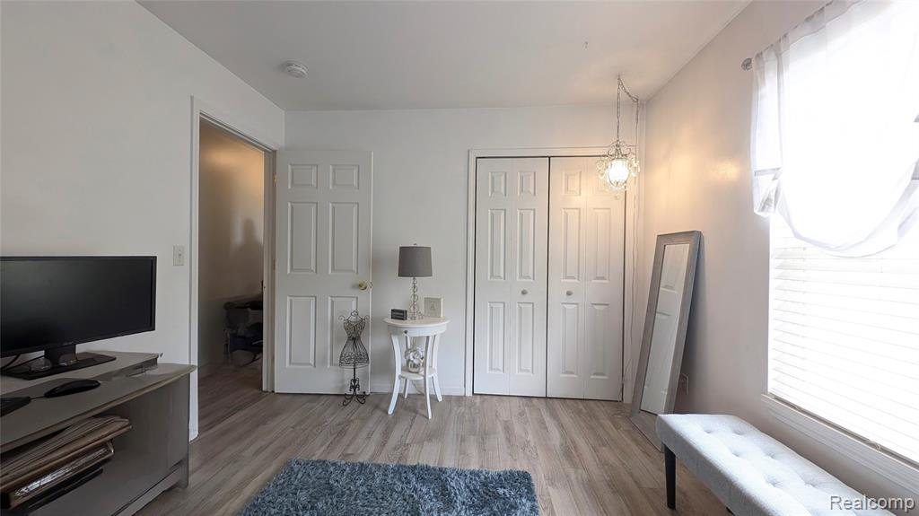 7427 Seymour Road, Swartz Creek, MI 48473 — Photo 13