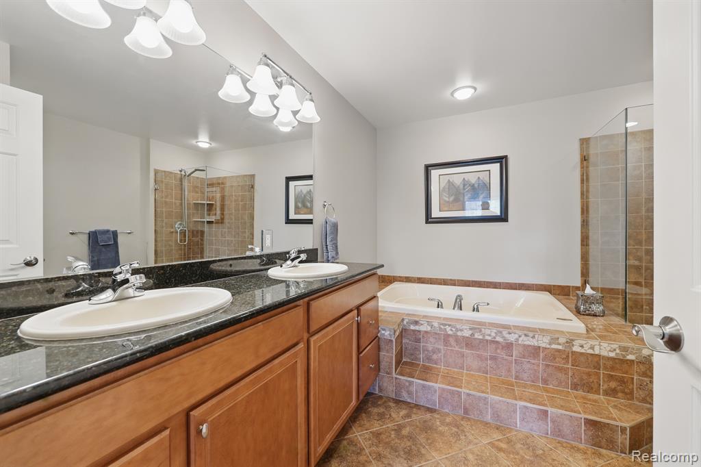44586 BROADMOOR Circle N, Northville, MI 48168 — Photo 21