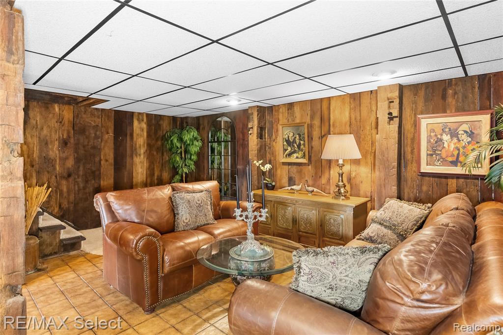 13154 Lake Shore Drive, Fenton, MI 48430 — Photo 41