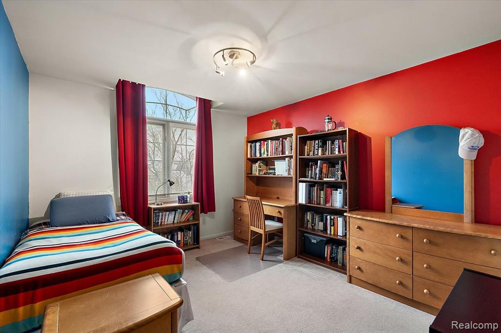 7108 Branford Court, West Bloomfield, MI — Photo 45