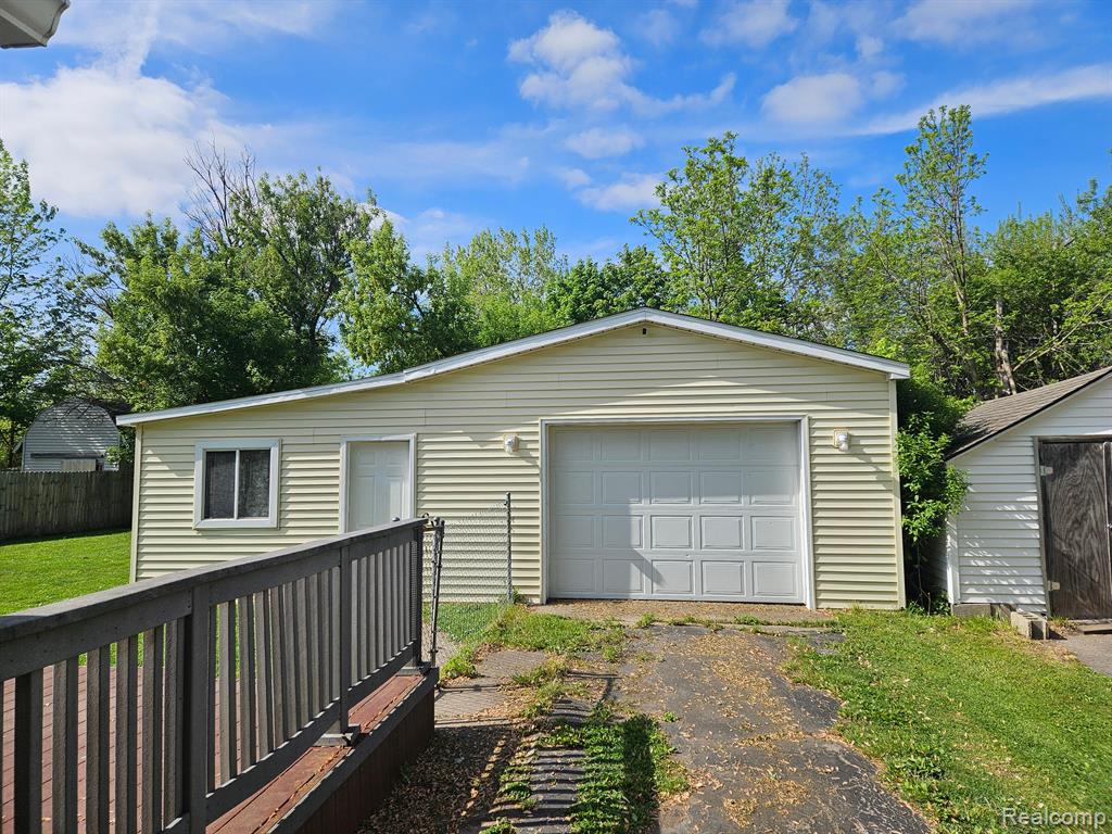 610 W COURTLAND Street, Durand, MI 48429 — Photo 30