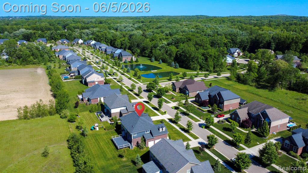 57558 Stoneleigh Drive, South Lyon, MI 48178 — Photo 82