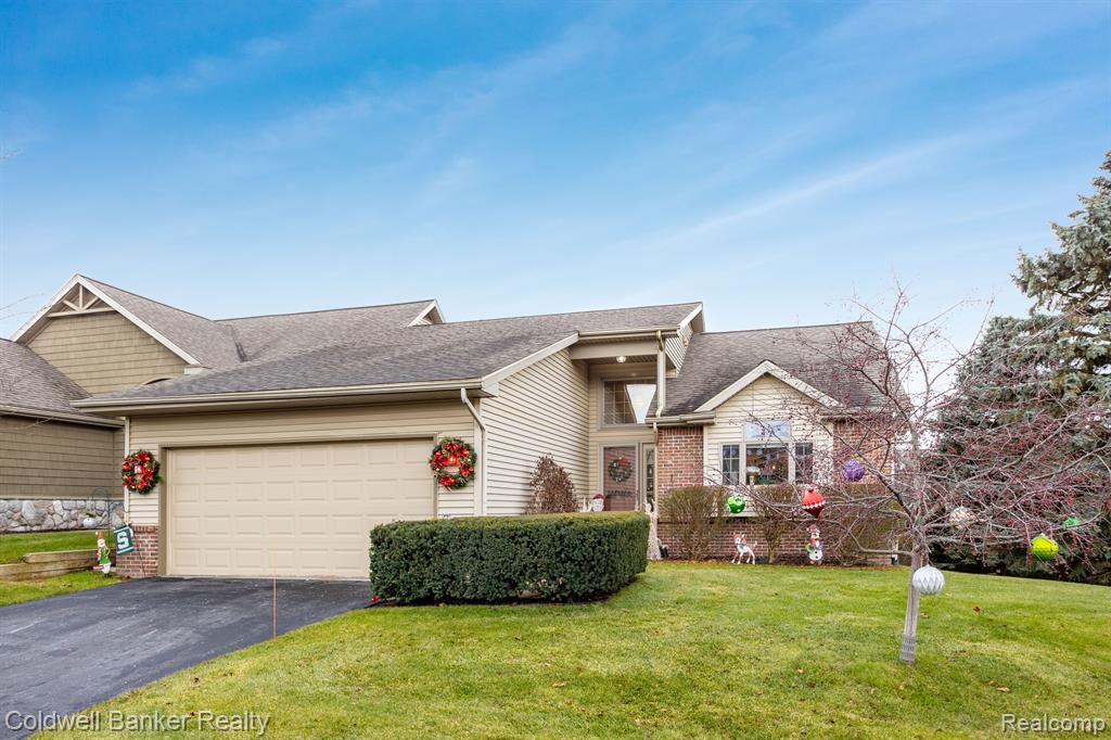 2245 Willow Tree Drive, Brighton, MI 48116 — Photo 2