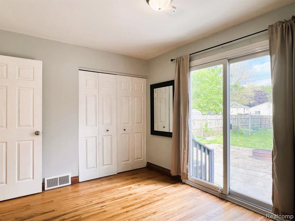462 PEARSALL Avenue, Pontiac, MI 48341 — Photo 13
