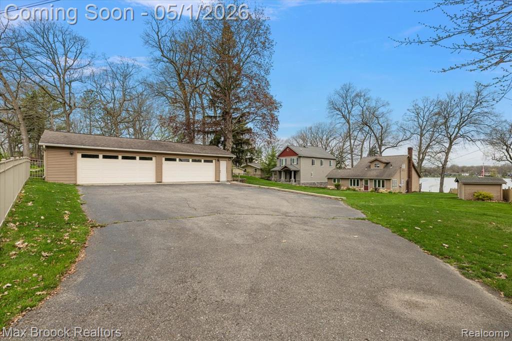 3650 Covert Road, Waterford, MI 48328 — Photo 33