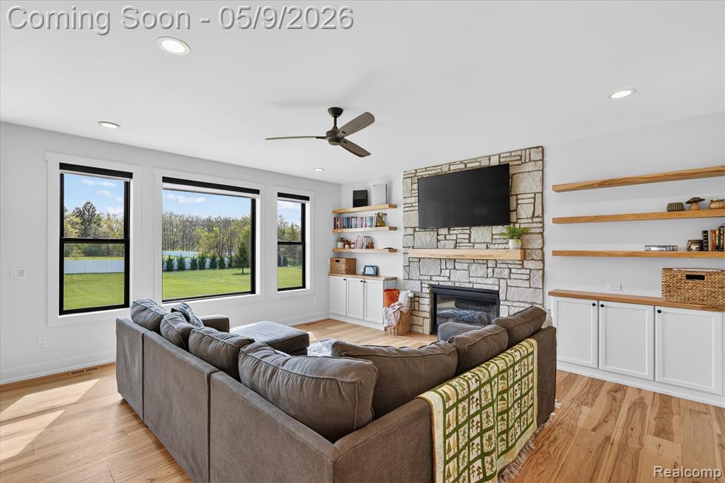 27598 Green Valley Drive, New Hudson, MI 48165 — Photo 9