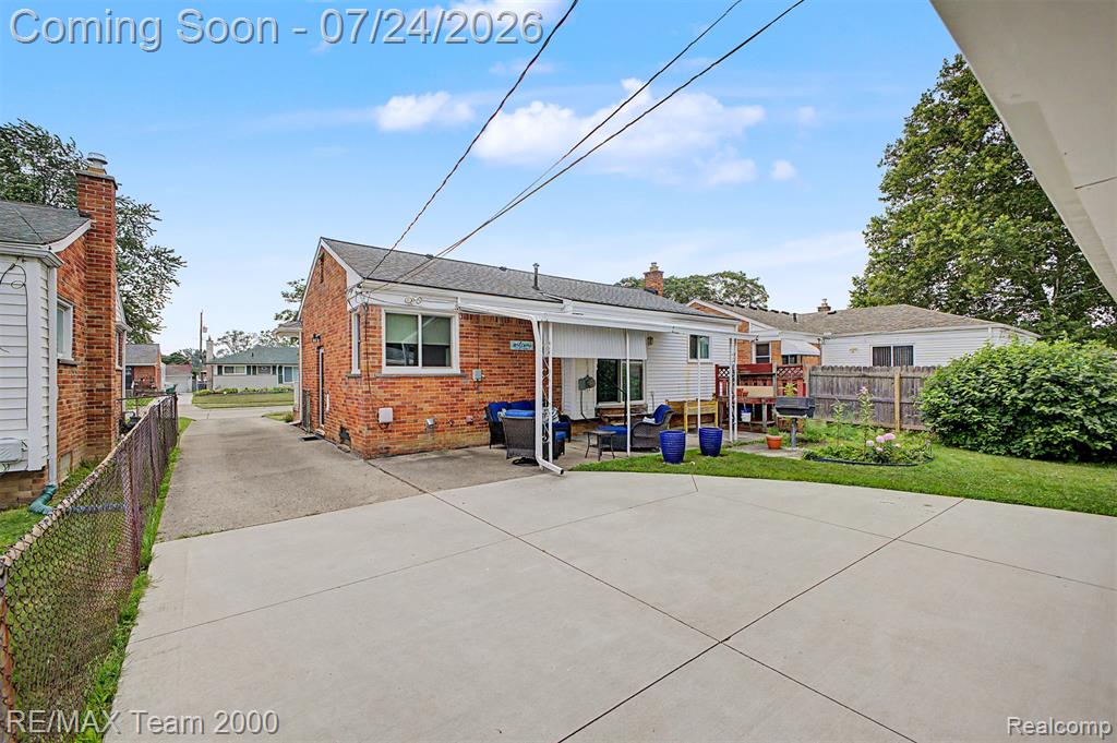 447 Gilman Street, Garden City, MI — Photo 11