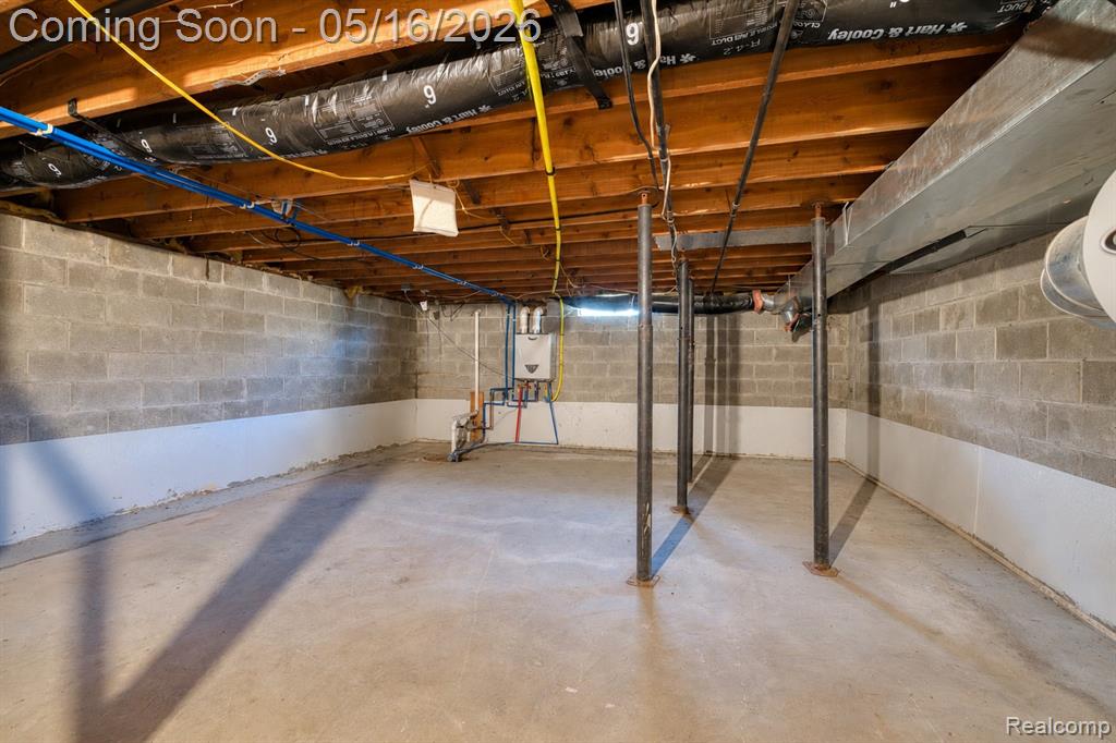 3518 N Shimmons Circle, Auburn Hills, MI 48326 — Photo 27