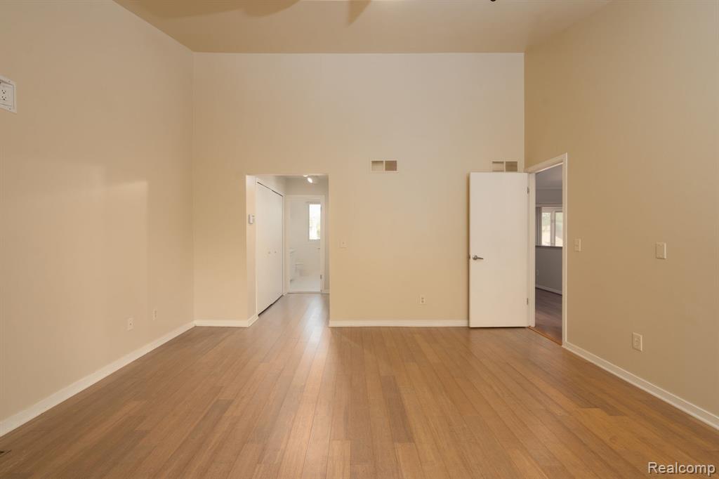 4343 Foxpointe Drive, West Bloomfield, MI 48323 — Photo 22