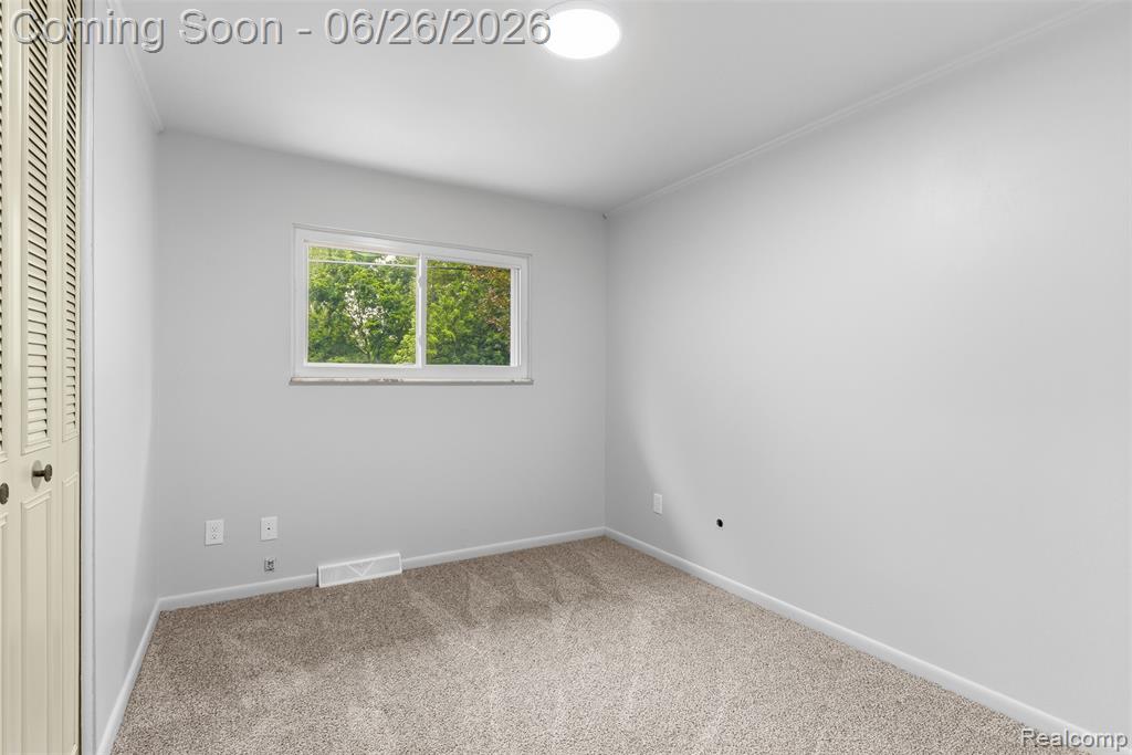 5120 Hillcrest Circle, Flint, MI 48506 — Photo 23