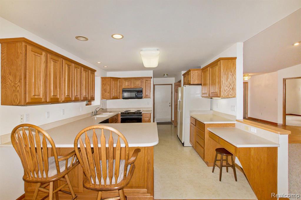 5522 Jessael Drive, Bath, MI 48808 — Photo 13