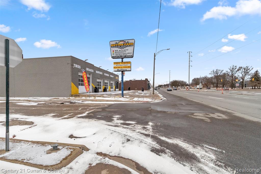 7417 W 8 Mile Road, Detroit, MI 48221 — Photo 2