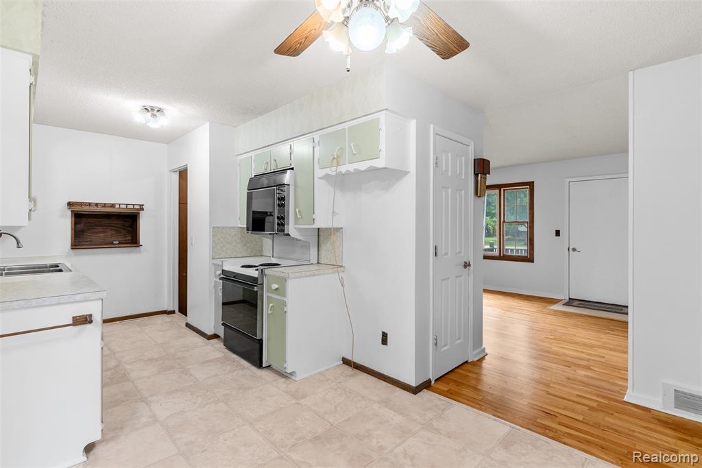 8141 Ohara Drive, Davison, MI 48423 — Photo 20