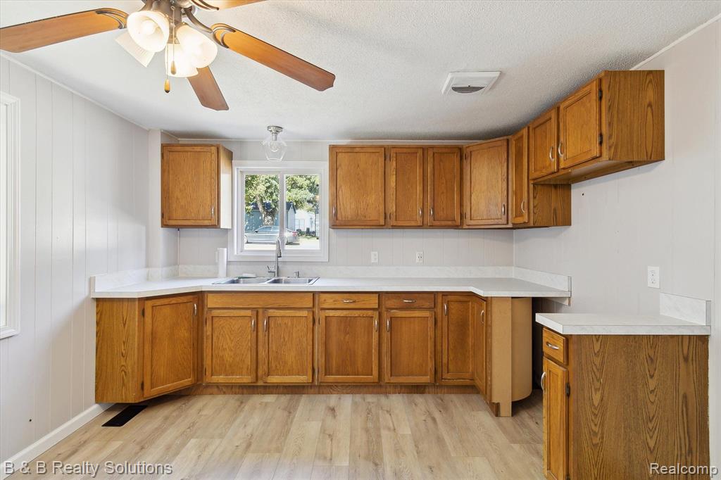 6685 BRUSH Street, North Branch, MI 48461 — Photo 11