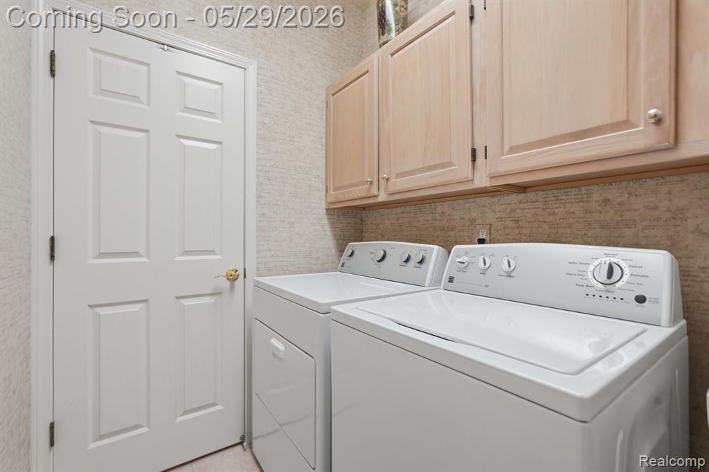 47301 Bramblewood Court, Novi, MI — Photo 35