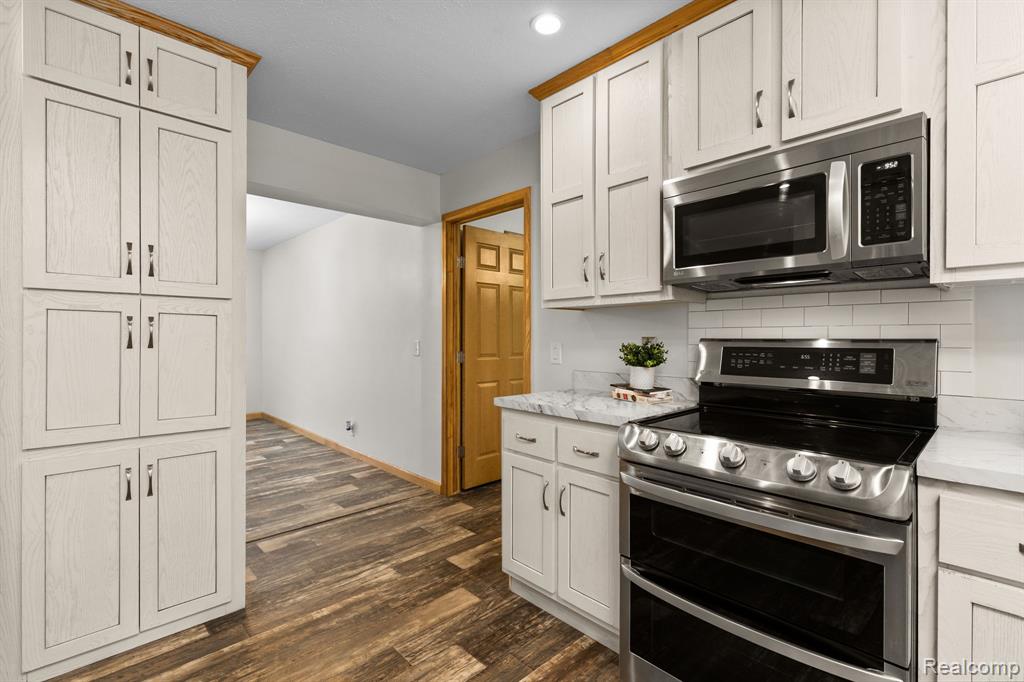 102 Wiard Road, Ypsilanti, MI 48198 — Photo 14