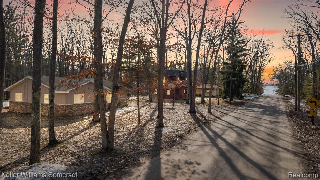 208 Hitchcock Avenue, Roscommon, MI 48653 — Photo 6