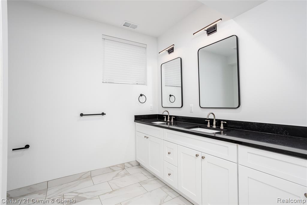549 E Marshall, Ferndale, MI 48220 — Photo 11