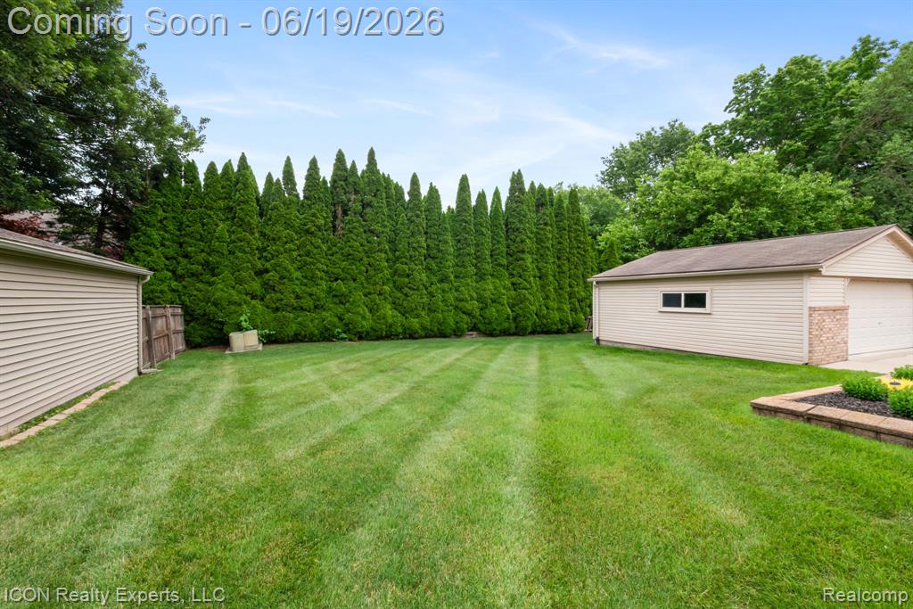39738 Day Drive E, Clinton Twp, MI 48038 — Photo 55