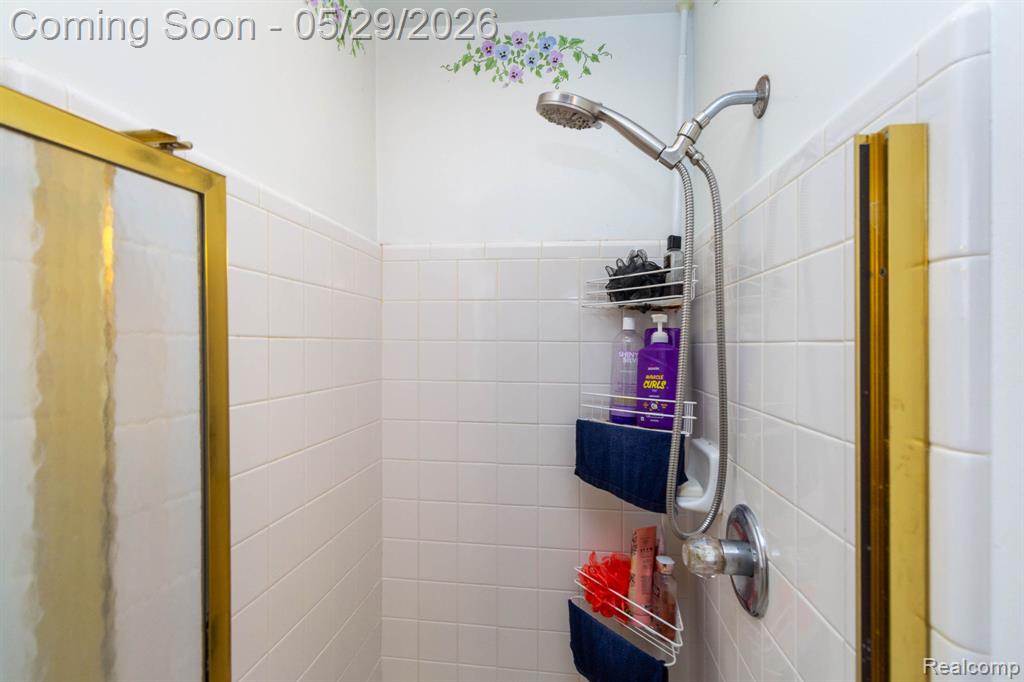 24227 Brentwood Drive, Trenton, MI 48183 — Photo 20