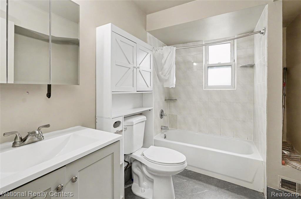 8523 Republic Avenue, Warren, MI 48089 — Photo 10