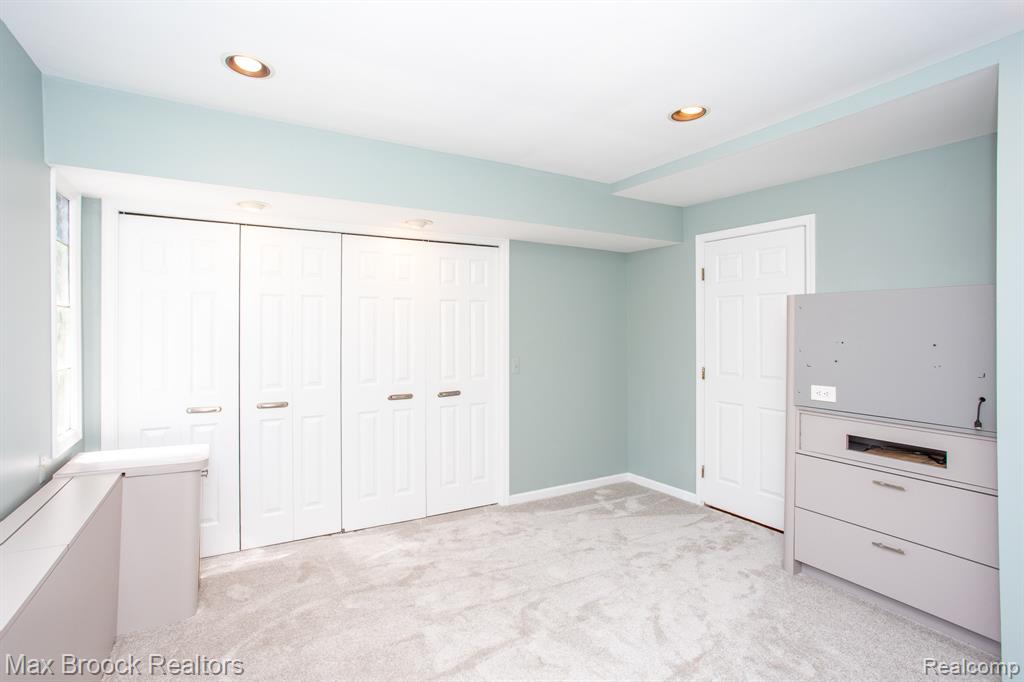 26614 Humber Street, Huntington Woods, MI — Photo 30