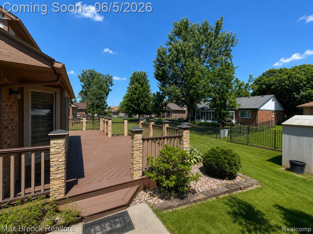 40318 Denbigh Drive, Sterling Heights, MI 48310 — Photo 16