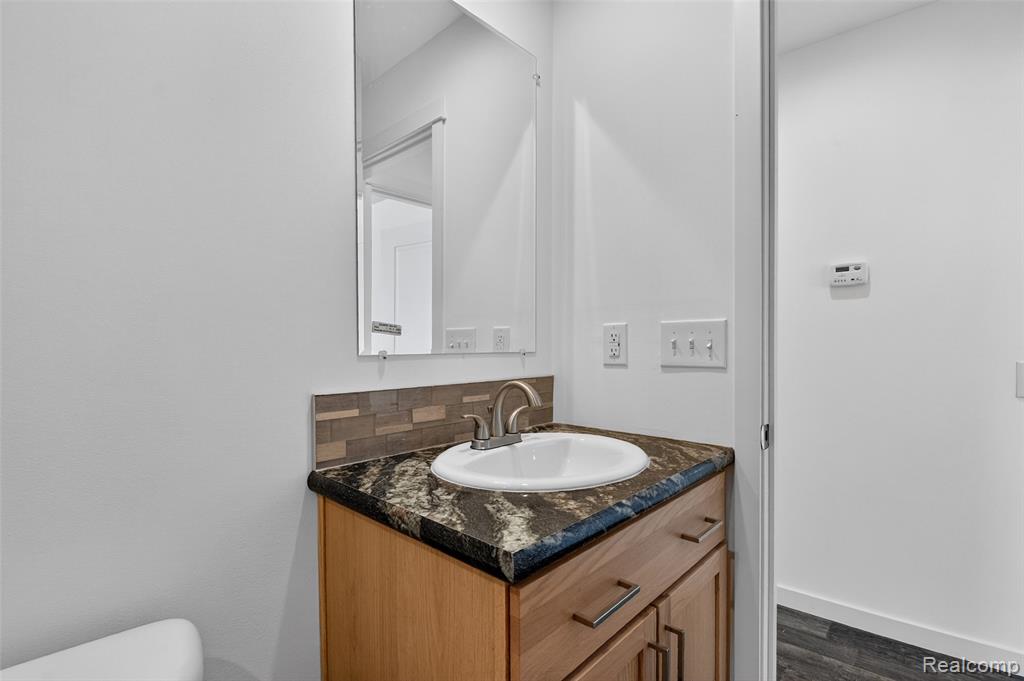 7567 Packard Avenue, Warren, MI 48091 — Photo 3