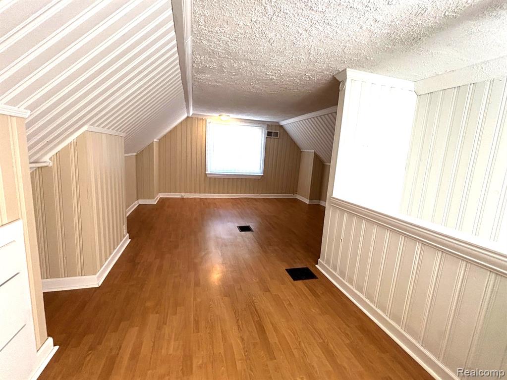 747 Gardendale Street, Ferndale, MI 48220 — Photo 5