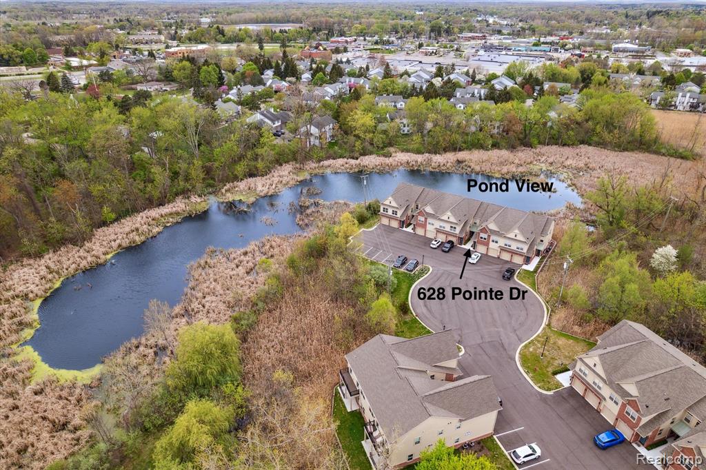 628 POINTE Drive, 277, Walled Lake, MI 48390 — Photo 11
