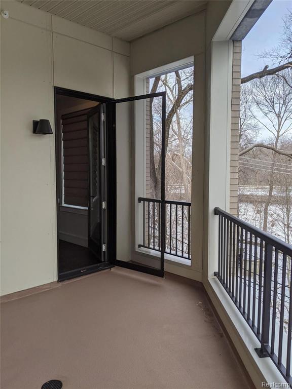 856 N N. OLD WOODWARD AVE APARTMENT 305 Avenue, Birmingham, MI 48009 — Photo 2