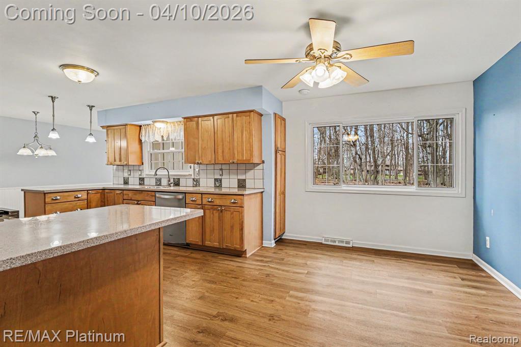 28861 Forest Ridge Drive, Farmington, MI 48331 — Photo 12