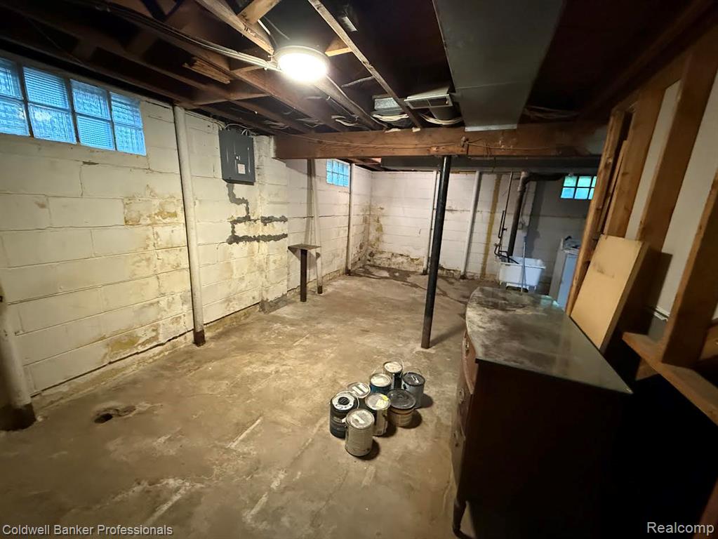 6793 Pelham Road, Allen Park, MI 48101 — Photo 15