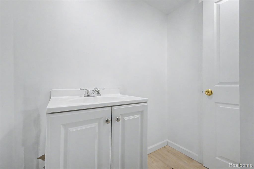 5485 Steadman Street, Dearborn, MI 48126 — Photo 34