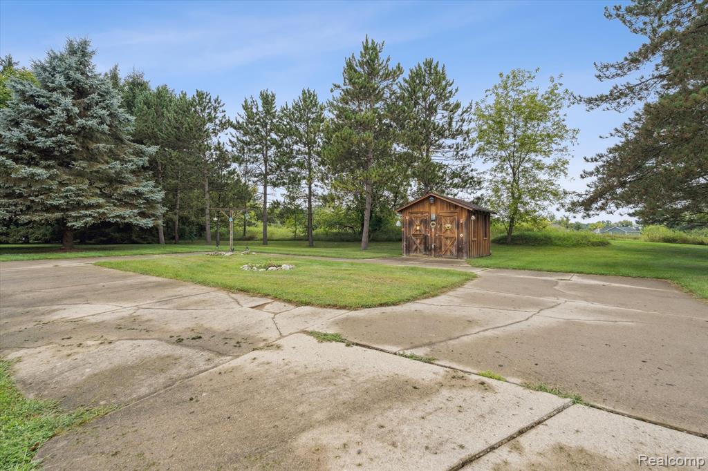 14960 Holmes Road, Gregory, MI 48137 — Photo 45