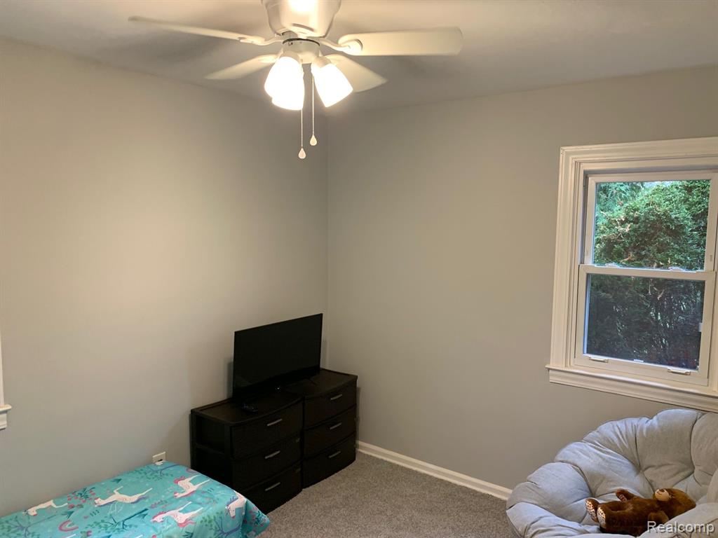9624 HUBERT Avenue, Allen Park, MI 48101 — Photo 14