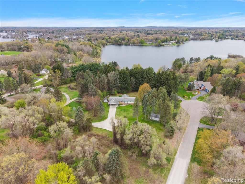 865 N Lapeer Road, Lake Orion, MI 48362 — Photo 44
