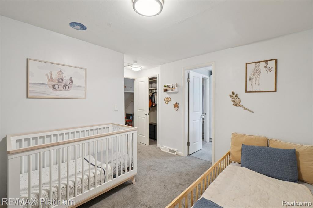 521 W Crane Street, Howell, MI 48843 — Photo 16