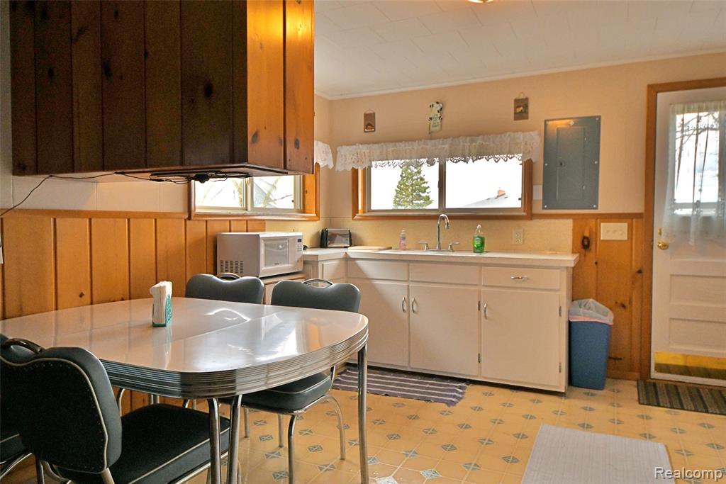 8834 Iroquois Trail, St. Helen, MI 48656 — Photo 6