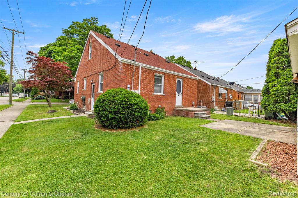 8904 Becker Avenue, Allen Park, MI 48101 — Photo 25